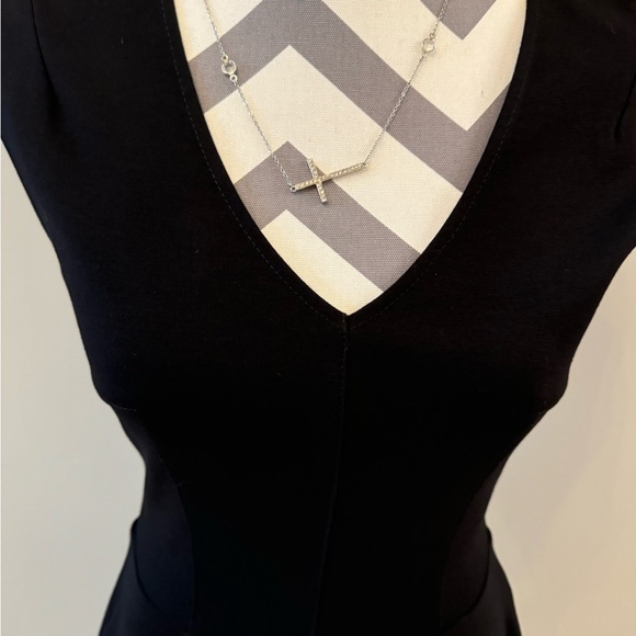 Bar lll little black dress - Picture 3 of 5